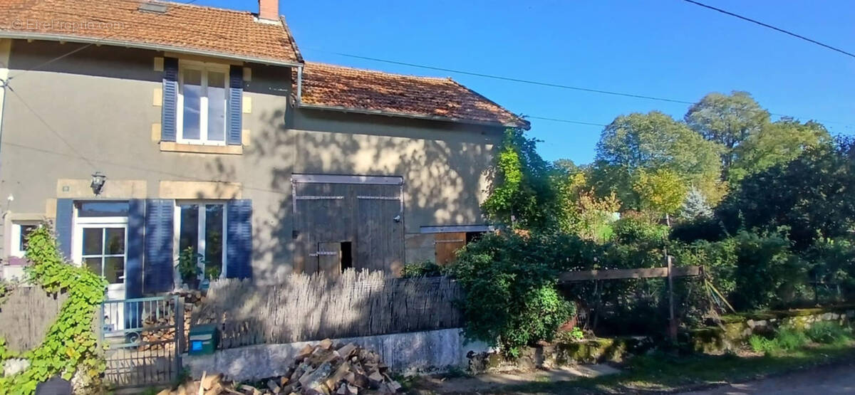 Maison à SAINT-DIZIER-LEYRENNE