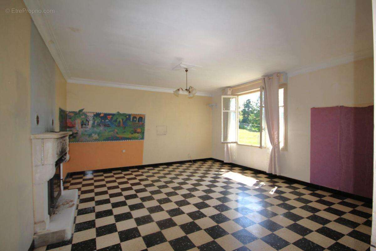 Maison à VILLEFRANCHE-DE-ROUERGUE