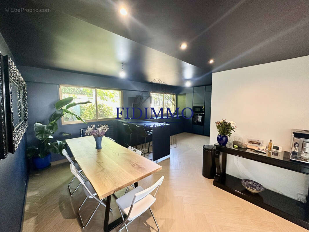 Maison à CHENNEVIERES-SUR-MARNE