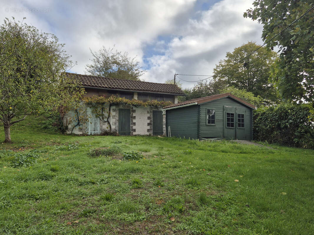 Maison à MONTAGRIER