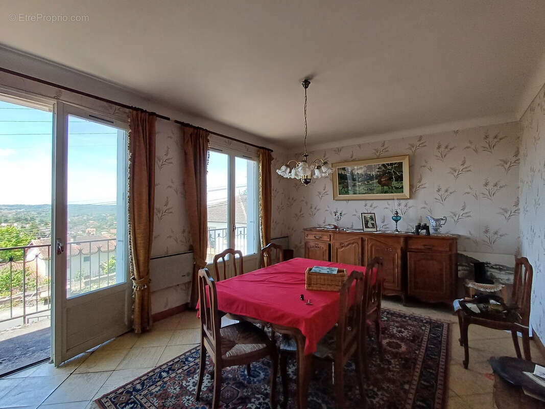 Maison à VILLEFRANCHE-DE-ROUERGUE