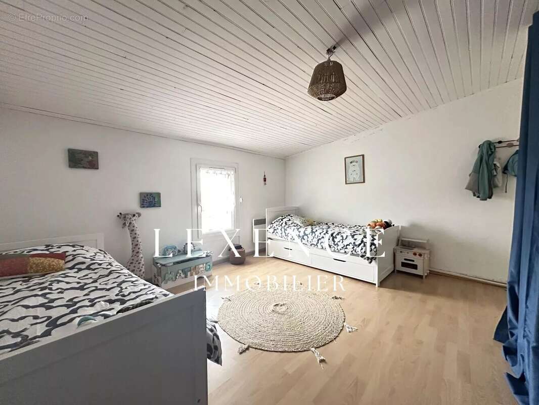 Maison à LA FARE-LES-OLIVIERS