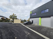 Commerce à SAINT-BARTHELEMY-D&#039;ANJOU