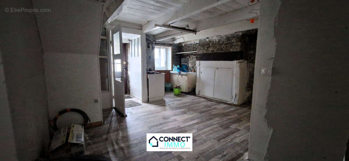 Maison à PLEYBER-CHRIST