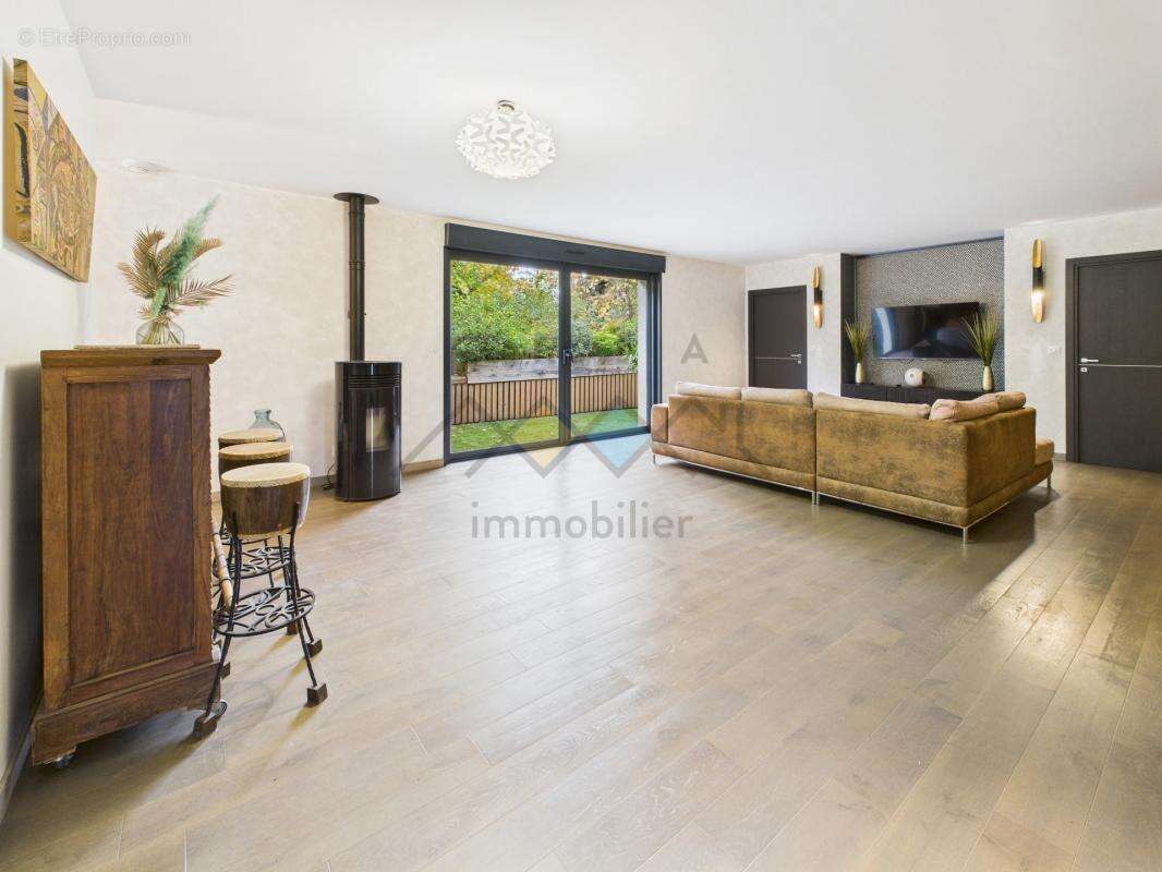 Maison à PAGNY-SUR-MOSELLE