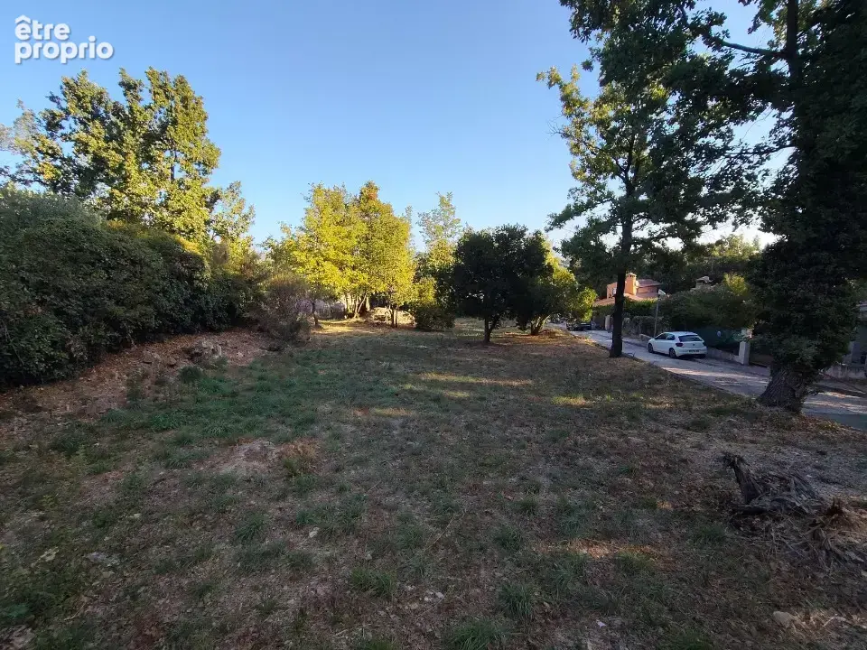 Terrain 981 m² à vendre à La Celle (83170) - photo 4