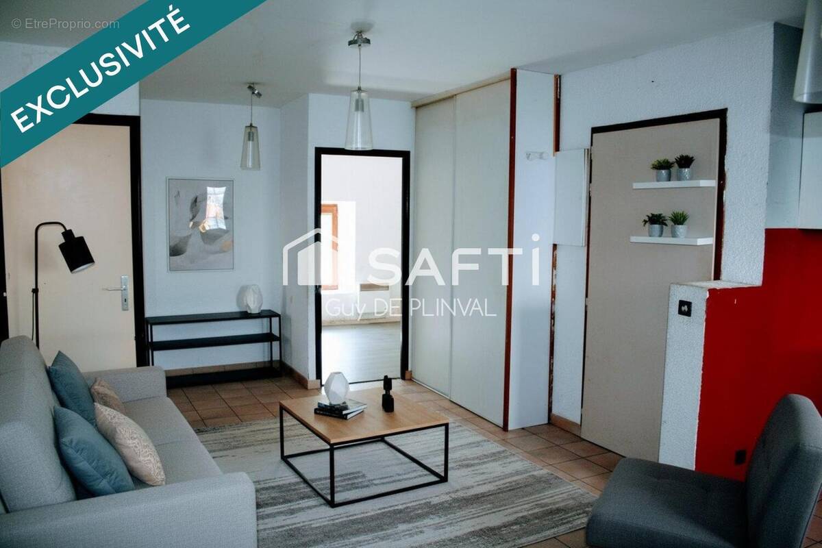 Photo 1 - Appartement à VIRY