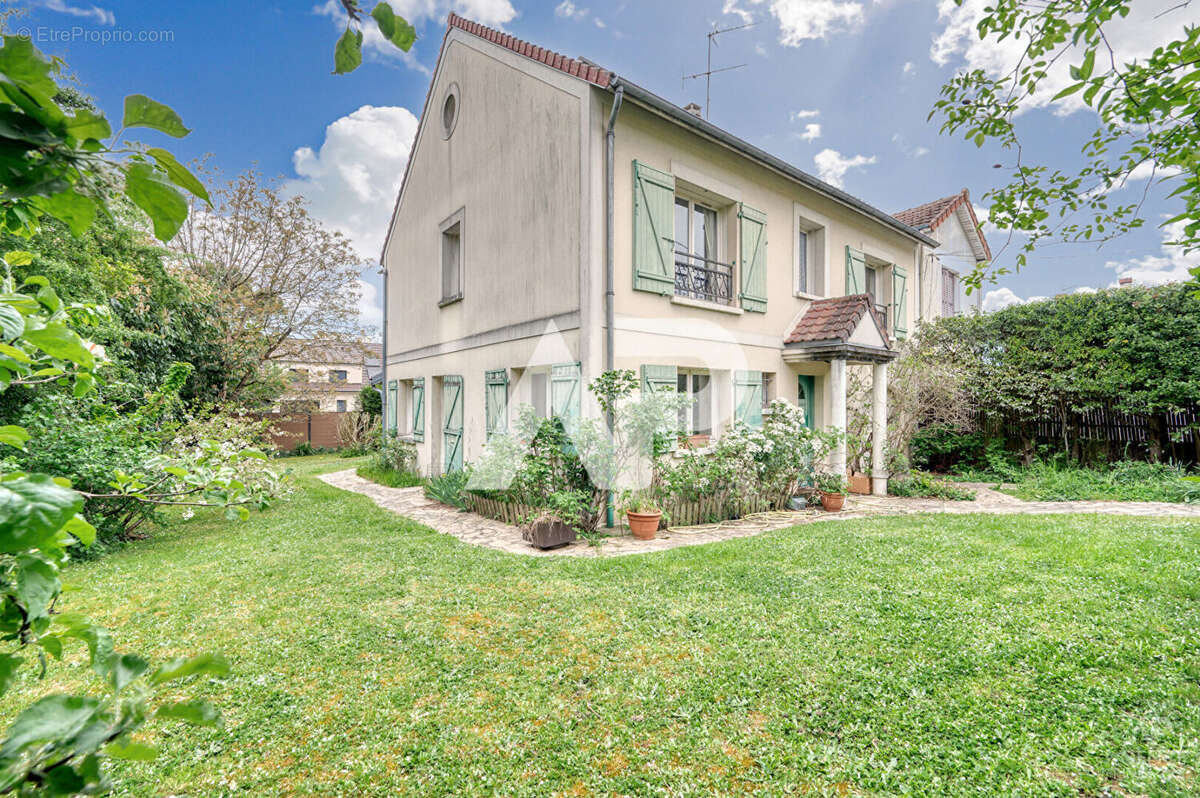 Maison à RUEIL-MALMAISON