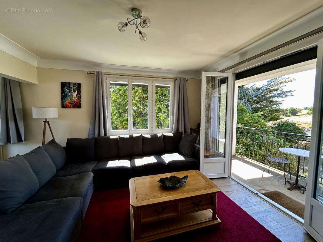maison individuelle avec piscine, garage et salle de jeux 15 - photo 4