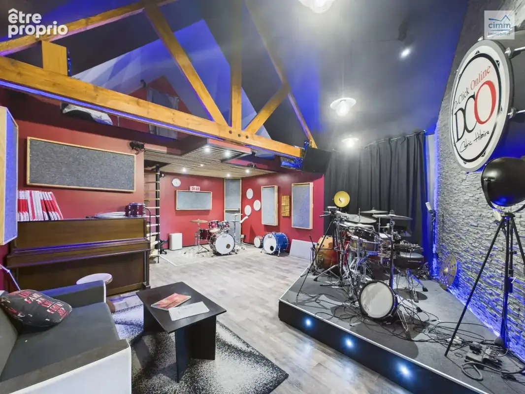Longère en pierre de 152 m² sur un terrain de 794 m² - photo 16