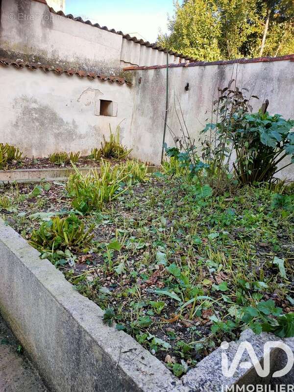 Photo 3 - Maison à SAINT-JEAN-D'ANGELY