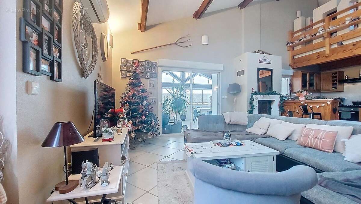 Appartement à HEYRIEUX