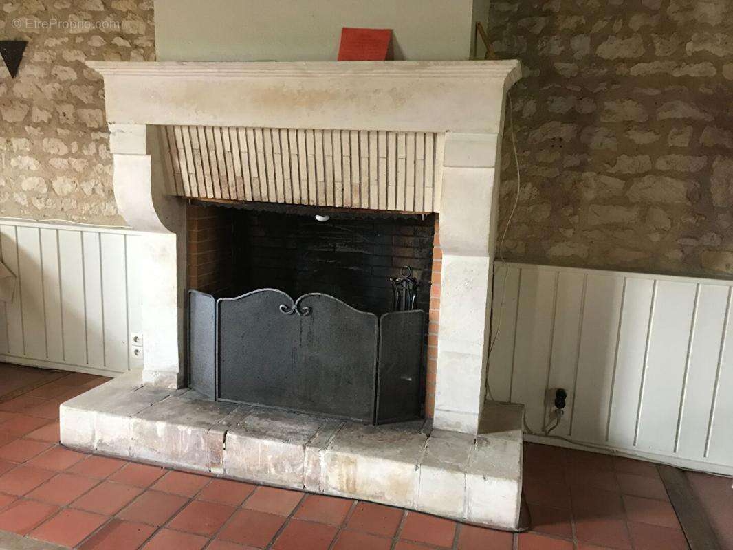 Maison à LA CAILLERE-SAINT-HILAIRE
