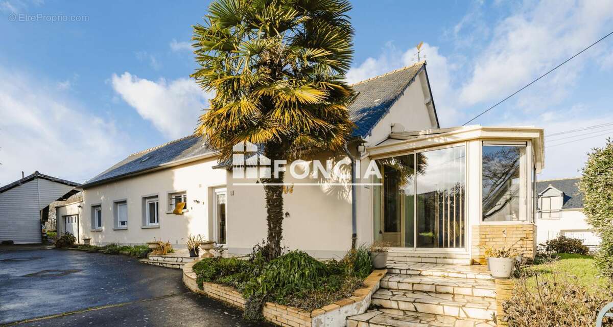 Maison à NOYAL-CHATILLON-SUR-SEICHE