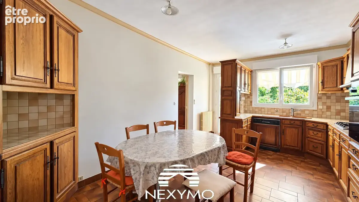 Maison familiale 6 chambres de 165m2 sur sous-sol   Maillets   Le Mans - photo 7