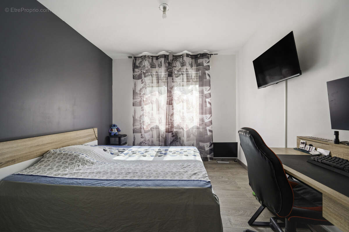 Le Cannet   Appartement 3 pièces de 71 m2 avec parking et cave - photo 7