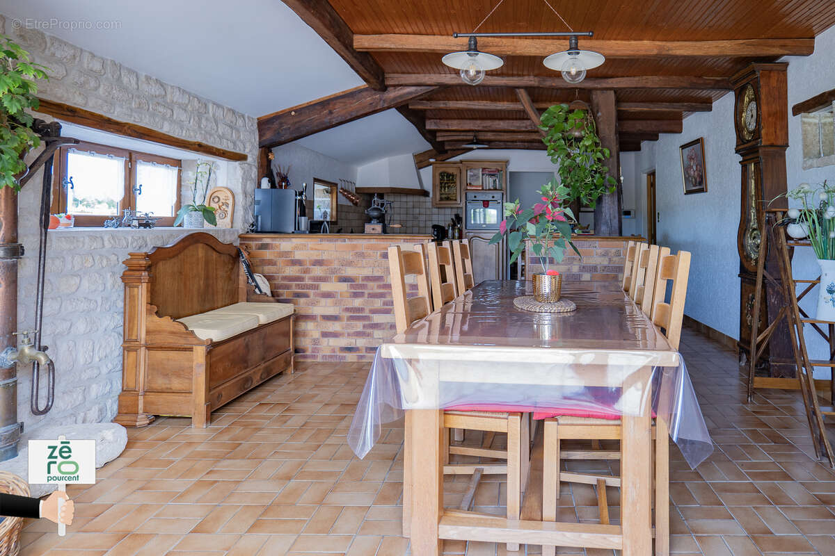 Maison à NALLIERS