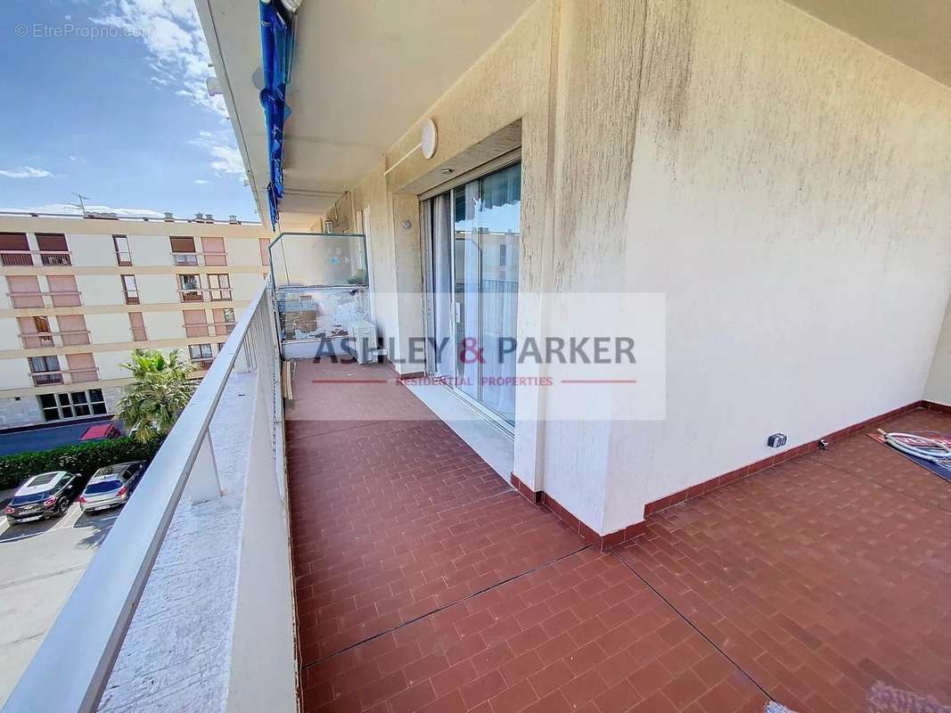 Appartement à FREJUS