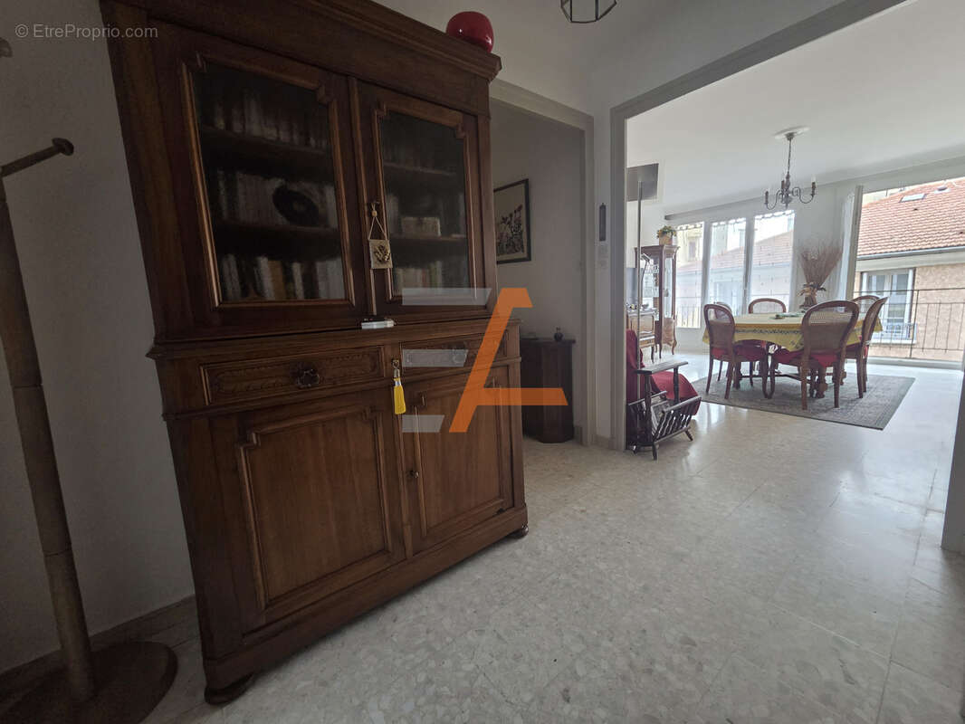 Appartement à SAINT-ETIENNE