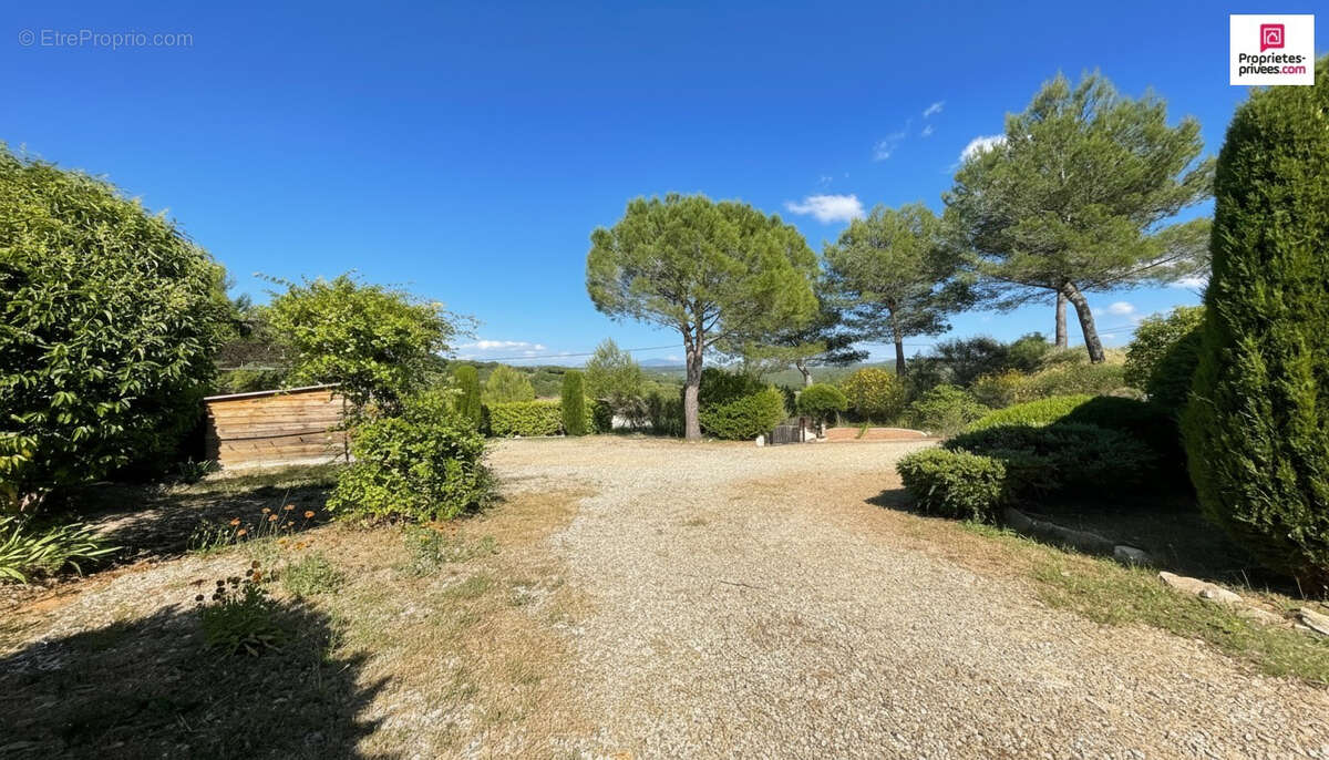 Maison à ESPARRON-DE-VERDON