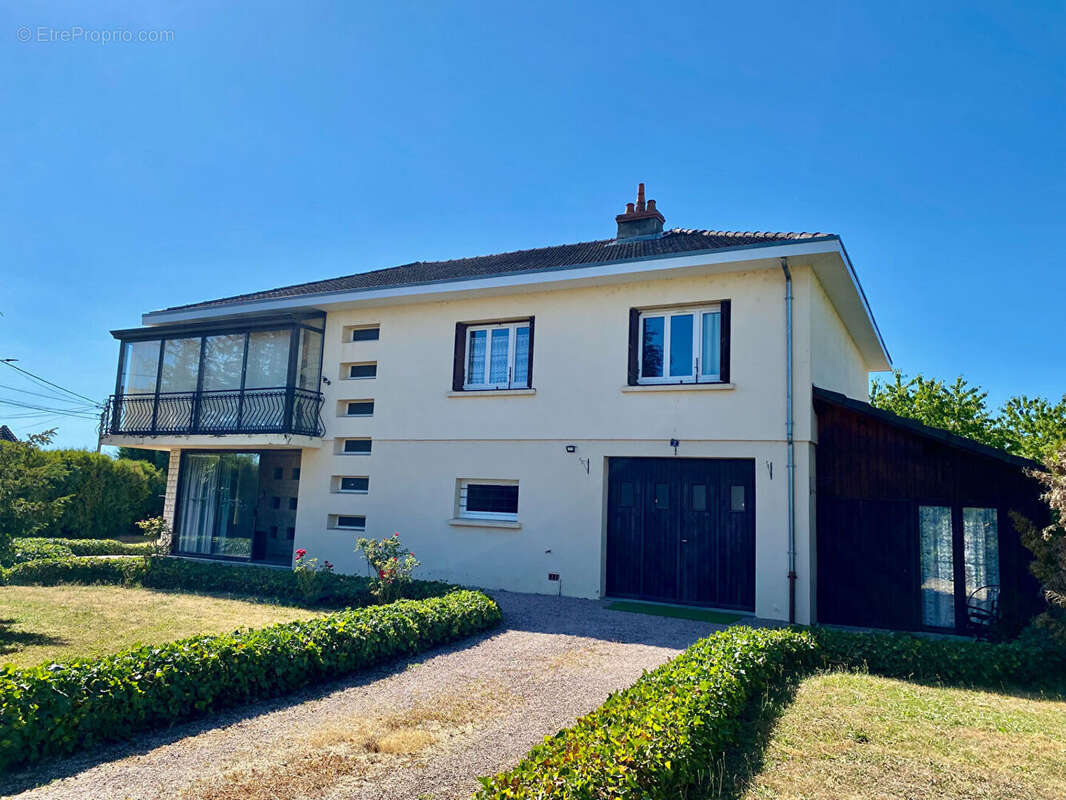 Maison Blanzy 8 pièce(s) 165 m2 - photo 13