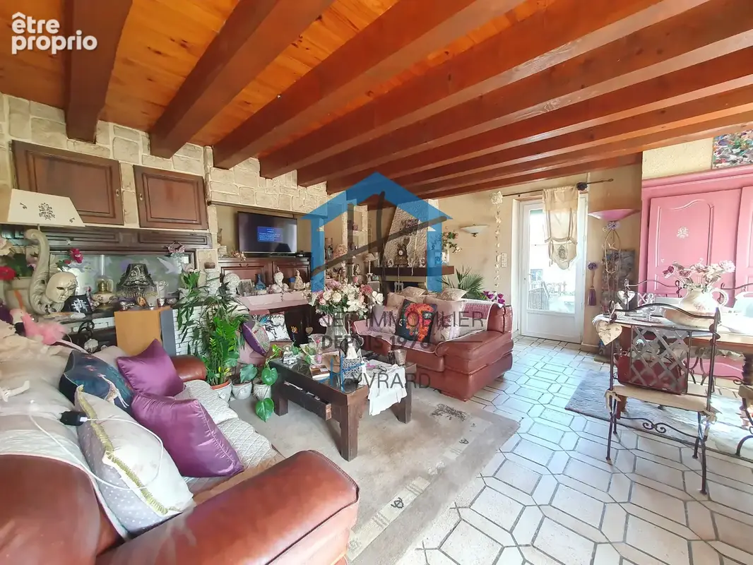 Maison de village avec jardin, terrasses et garage. - photo 6