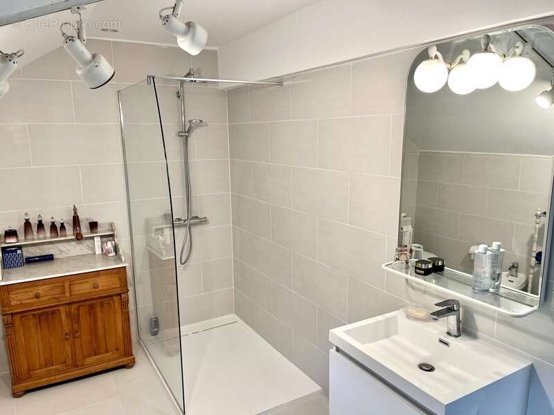 Maison à SAINT-MAURICE-SUR-FESSARD