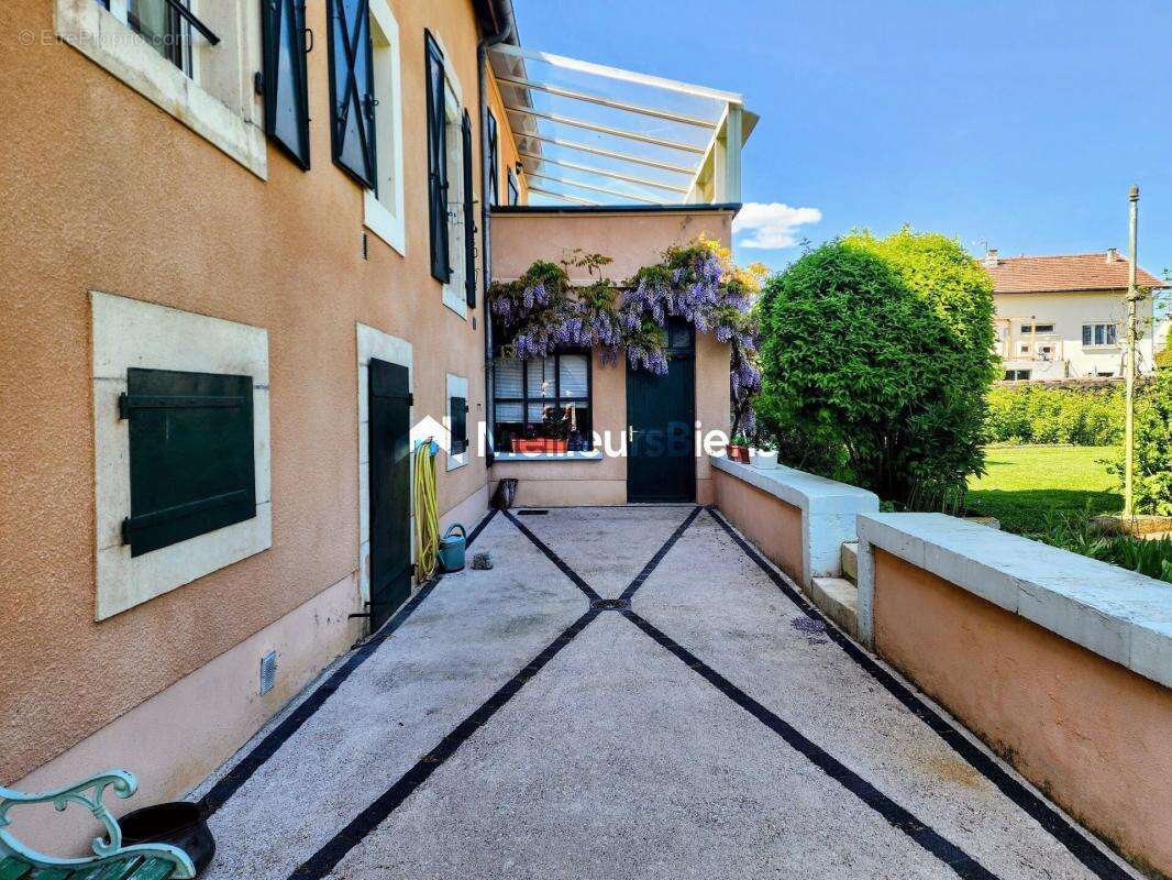 Maison à CHAMPENOUX