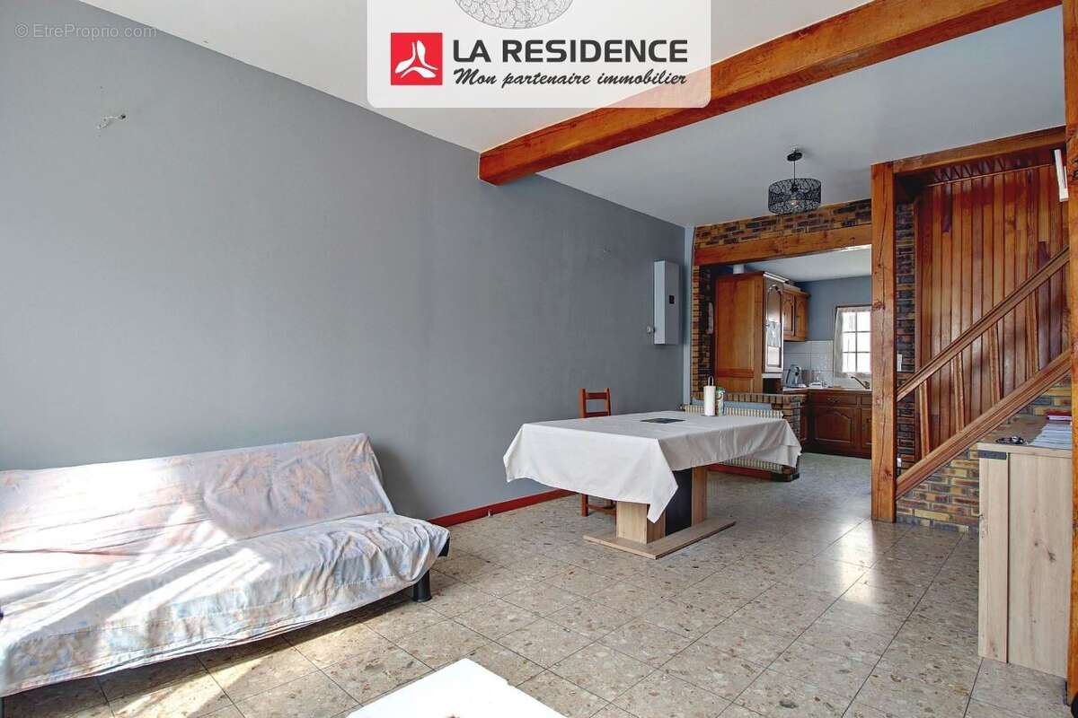 Maison à SAINT-ETIENNE-DU-ROUVRAY