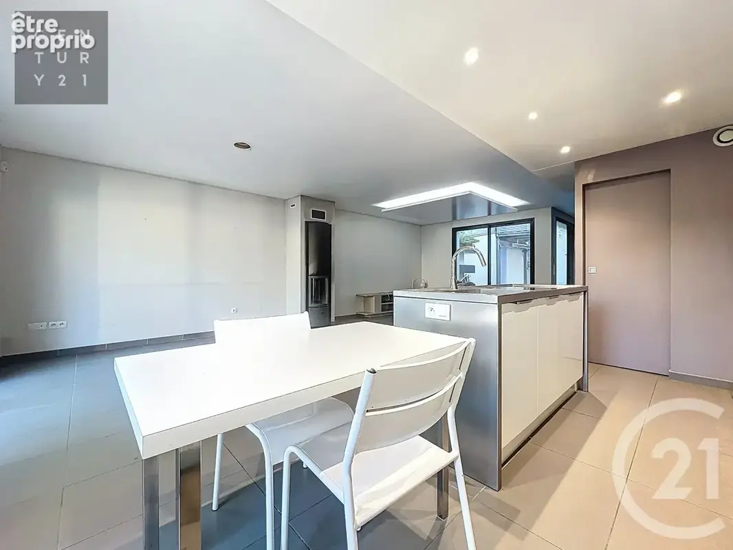 Maison 5 pièces 130 m² à vendre à Troyes (10000) - photo 3
