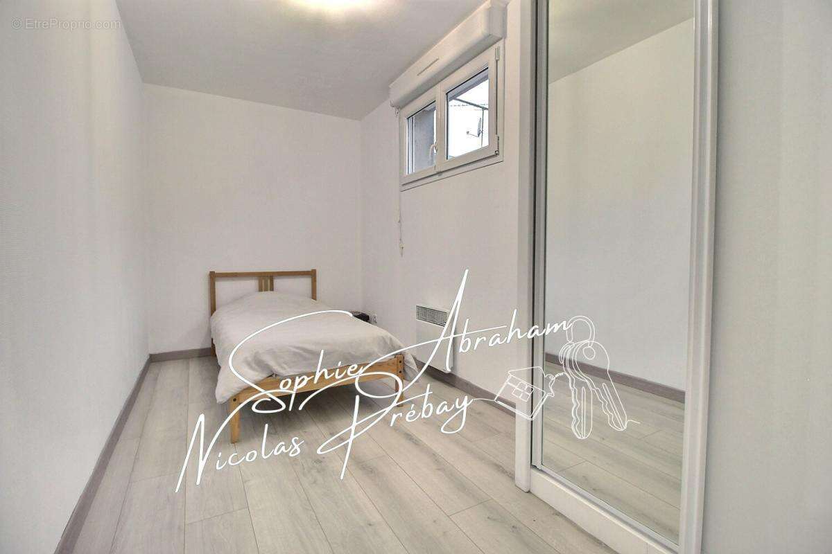 Appartement à TOURY