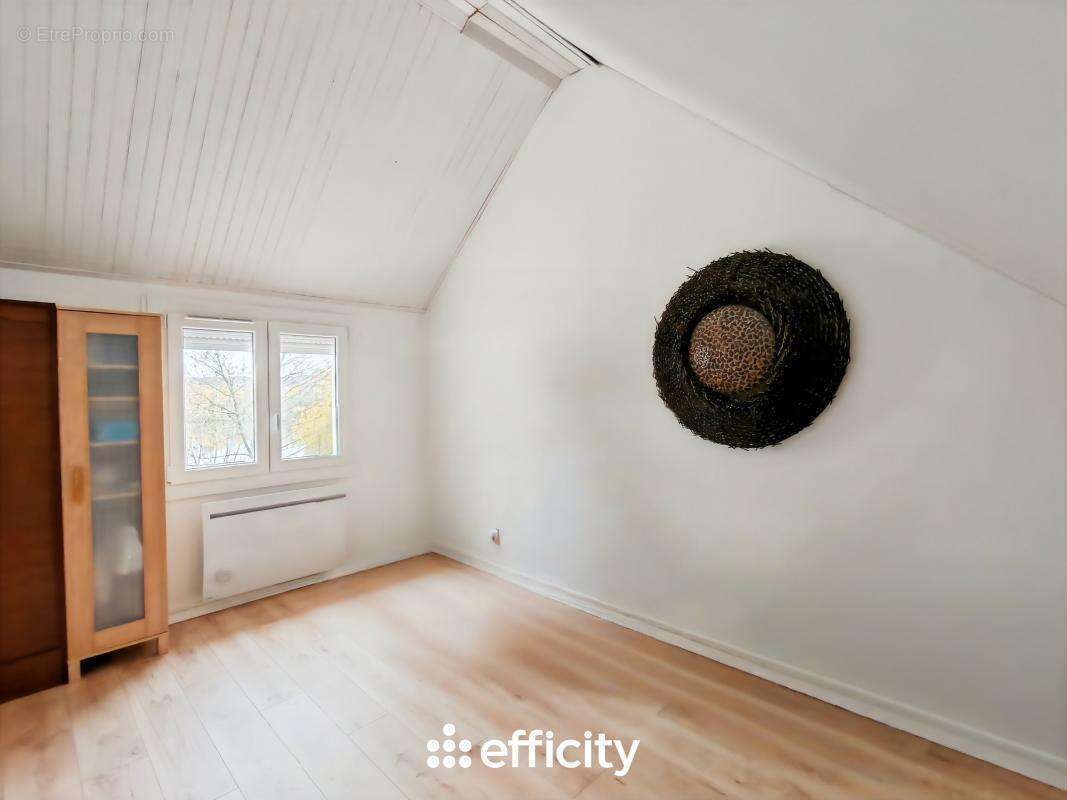 Maison à EMERAINVILLE