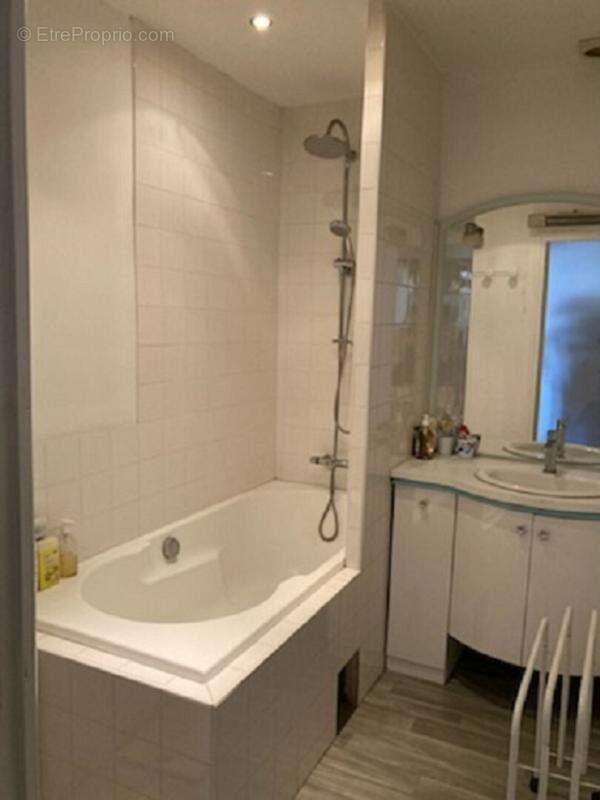 MEYRANNES (30) , Immeuble de rapport de 264 m² (4 lots) , Excellent DPE (C/A) ? Compteurs individuels - photo 7