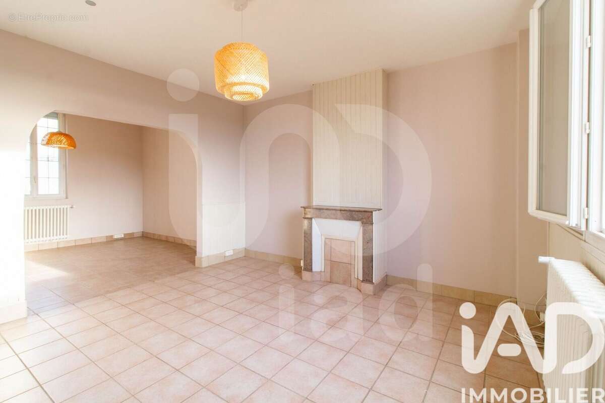 Photo 5 - Maison à MARGNY-LES-COMPIEGNE
