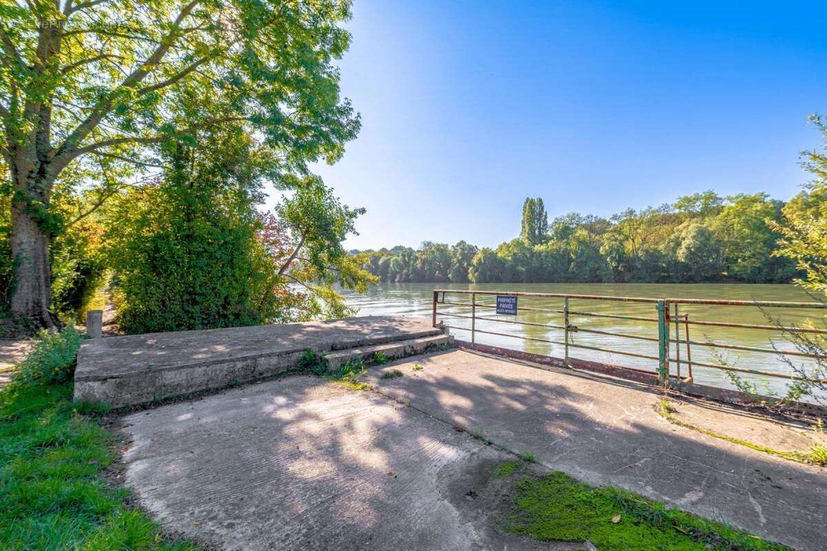 Maison à SOISY-SUR-SEINE
