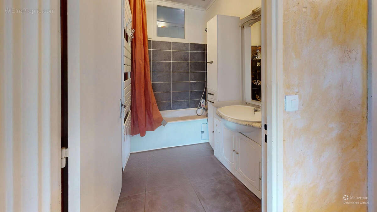 Maison à LESCURE-D'ALBIGEOIS