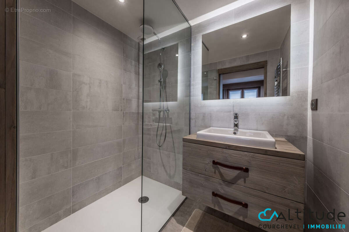 Appartement à LA PERRIERE