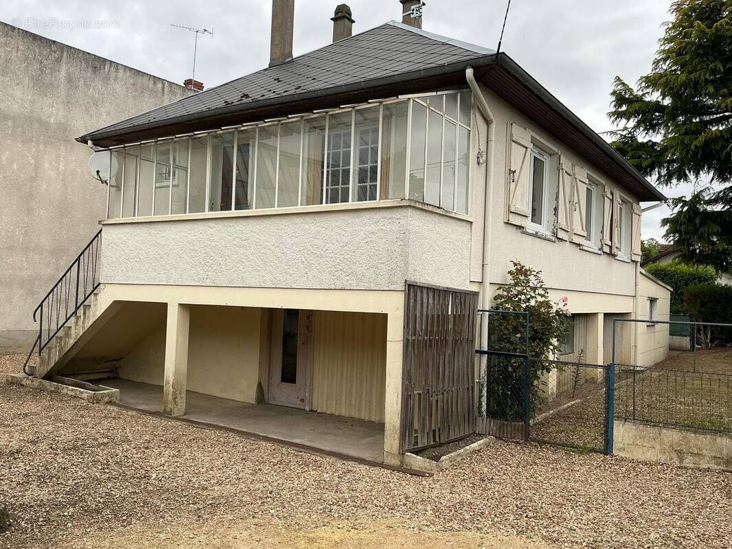 Photo 1 - Maison à VIERZON