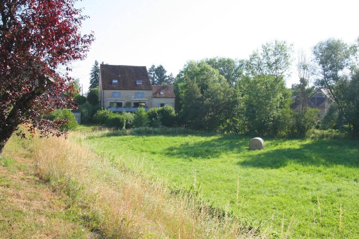 Photo 1 - Maison à LAVIGNY