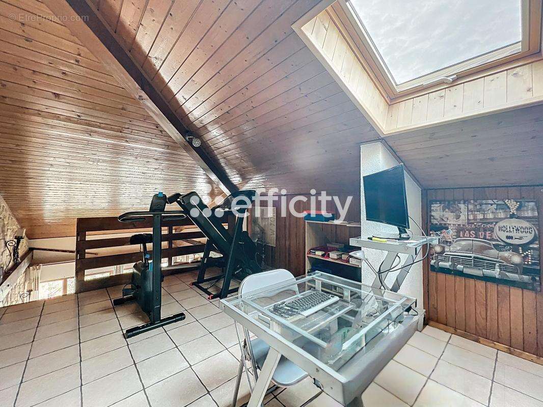 Appartement à MARIGNIER