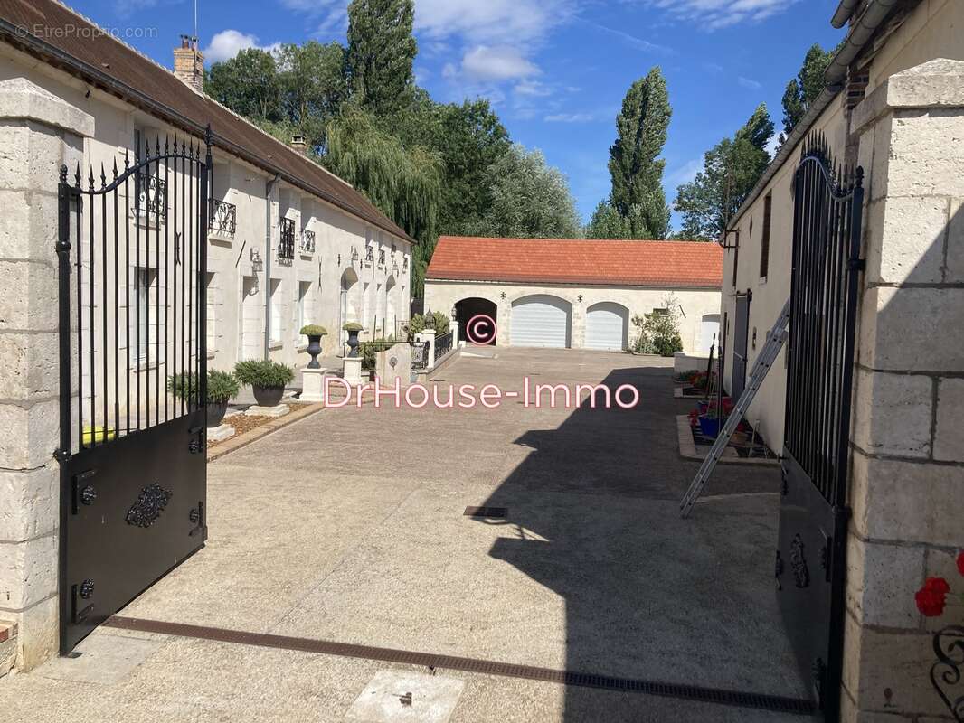 Maison à PREFONTAINES