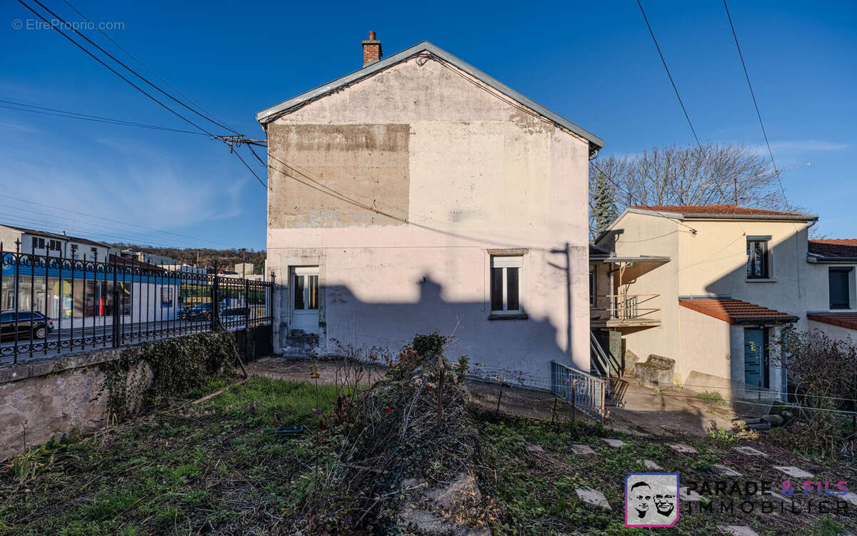 Maison à MAXEVILLE