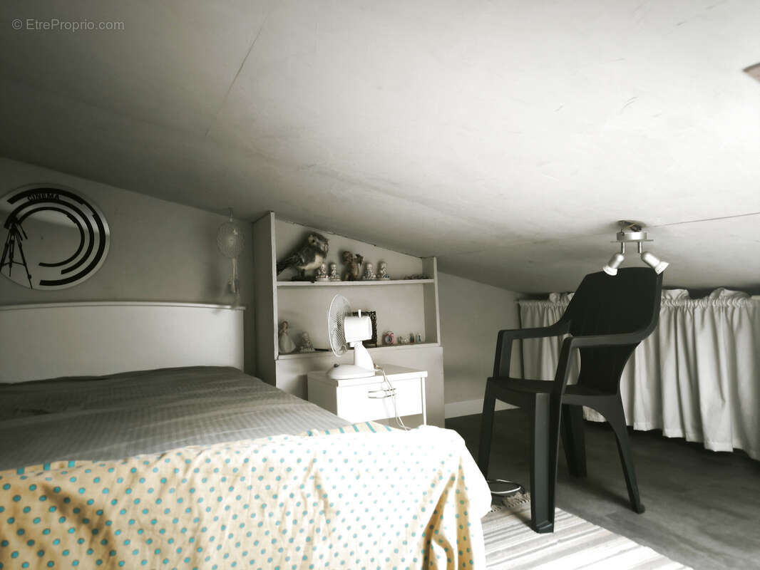 Appartement à SAINT-LAURENT-DE-LA-SALANQUE