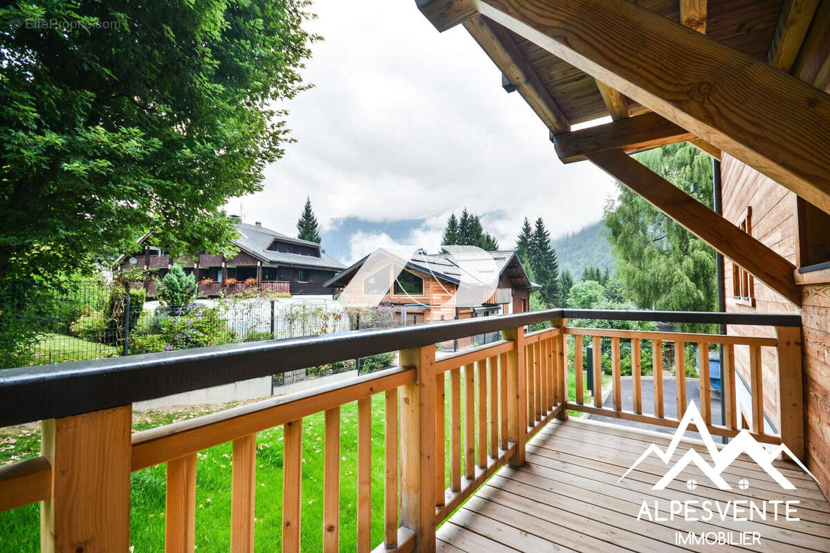 Appartement à ESSERT-ROMAND