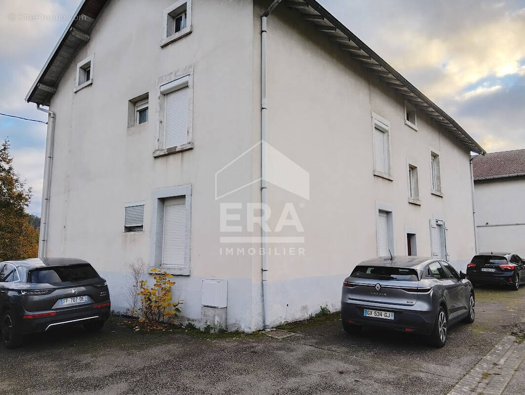 Appartement à LEPANGES-SUR-VOLOGNE