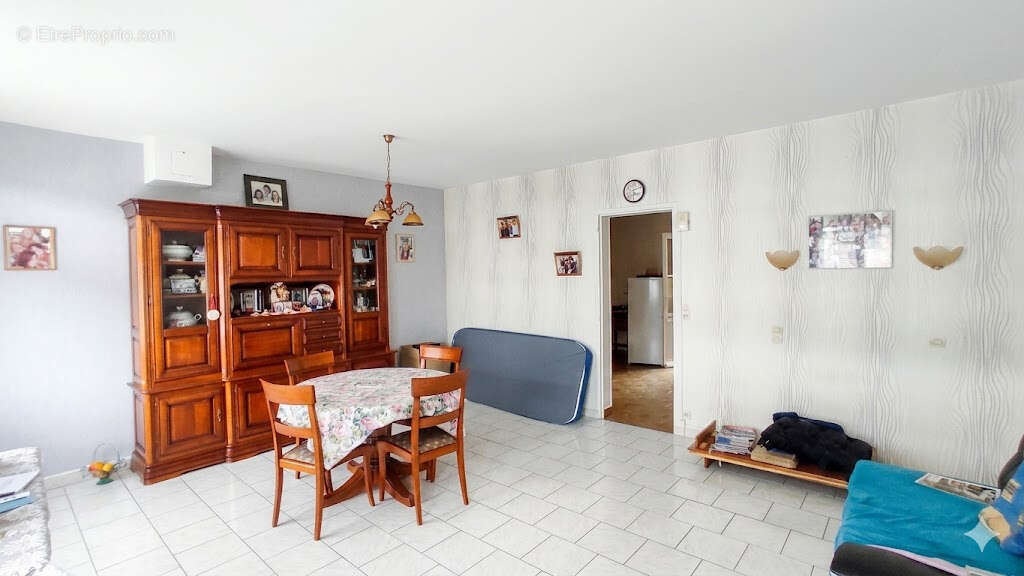 Maison à CHATELLERAULT