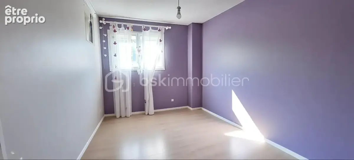 Maison  familiale avec jardin - photo 8