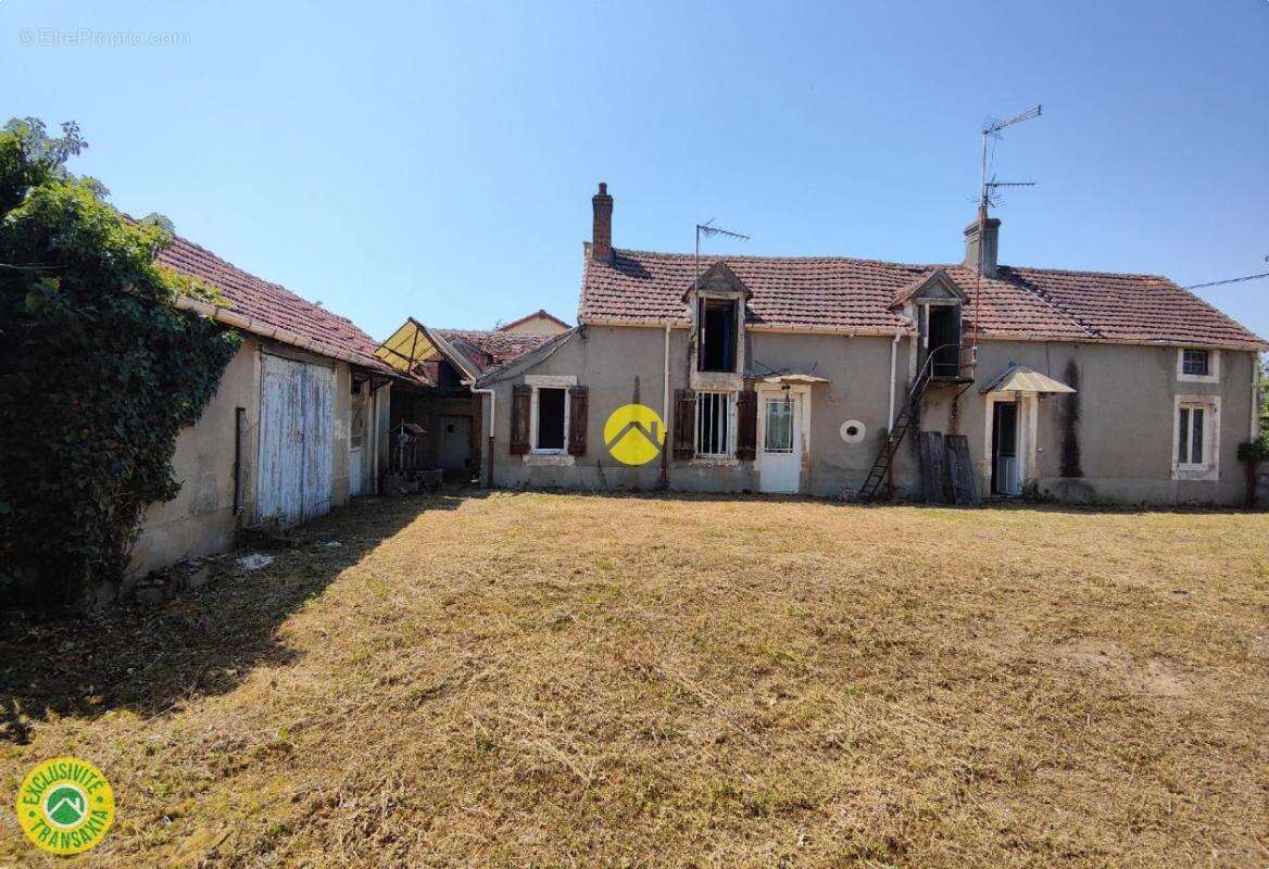 Longere a renover - photo 17