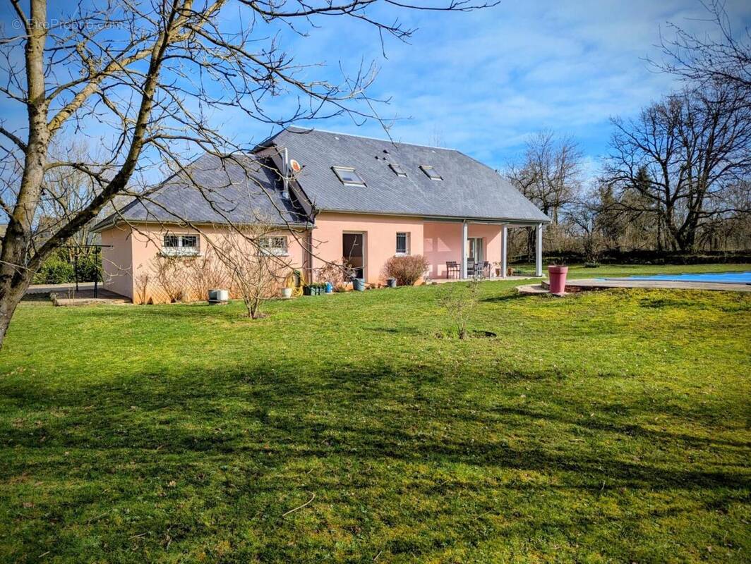 Photo 1 - Maison à SEBAZAC-CONCOURES