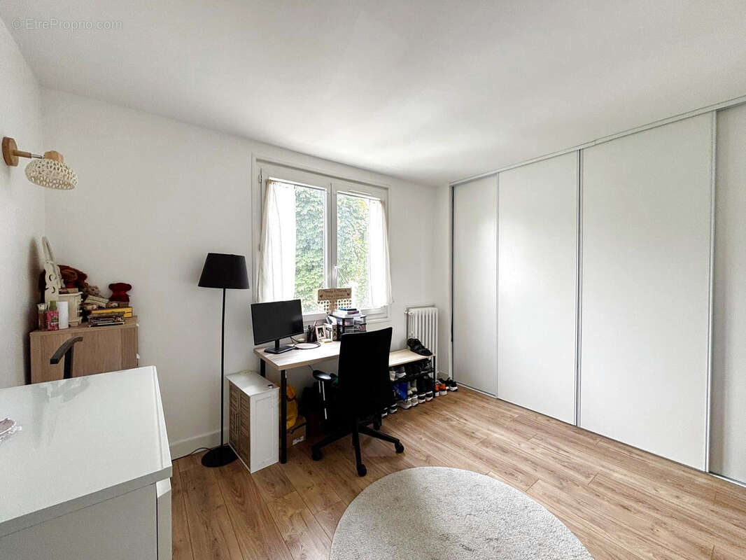 Appartement à SAINT-MAUR-DES-FOSSES